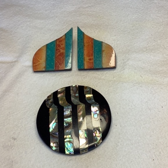FINAL SALE PRICE 2 Piece Abalone Pin/Pendant & Clip Earring Set - Picture 1 of 6